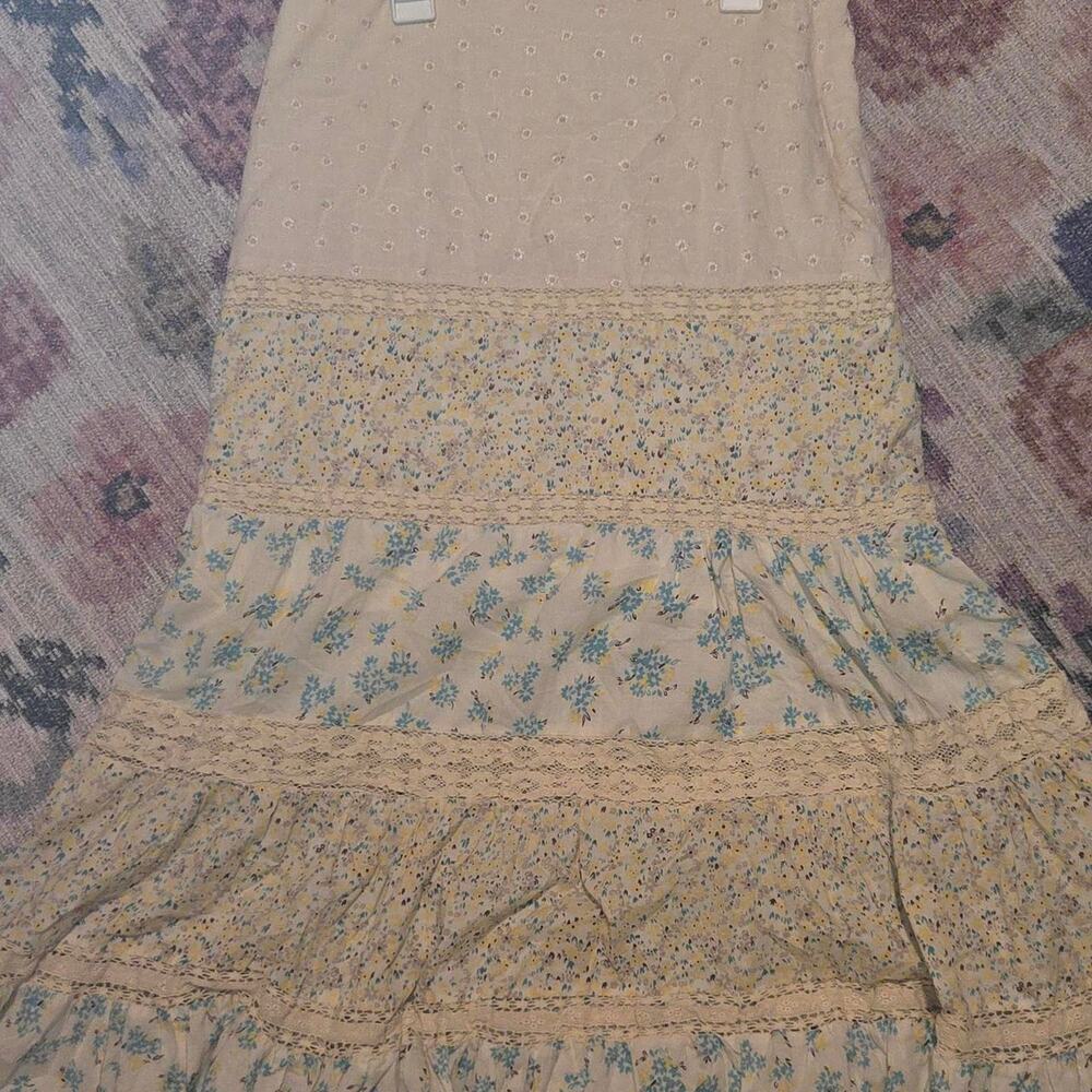 Dreamy kensie tiered maxi skirt